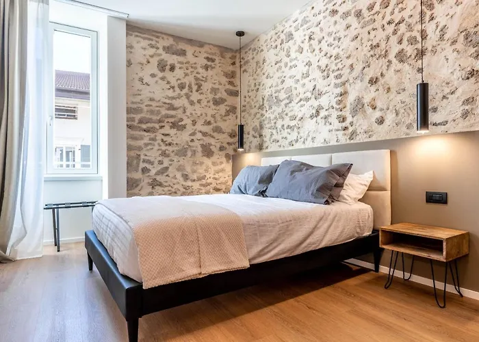 The Place - Only Self Check-in - No Reception Guest house Trento