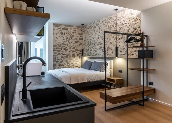 The Place - Only Self Check-in - No Reception Guest house Trento