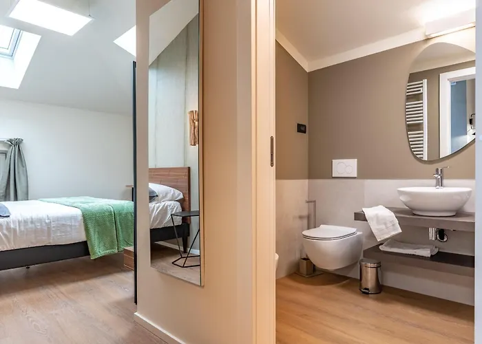 Guest house The Place - Only Self Check-in - No Reception Trento